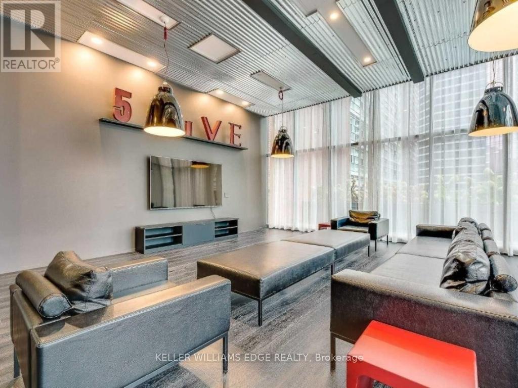 #2605 5 ST. JOSEPH STREET - 22