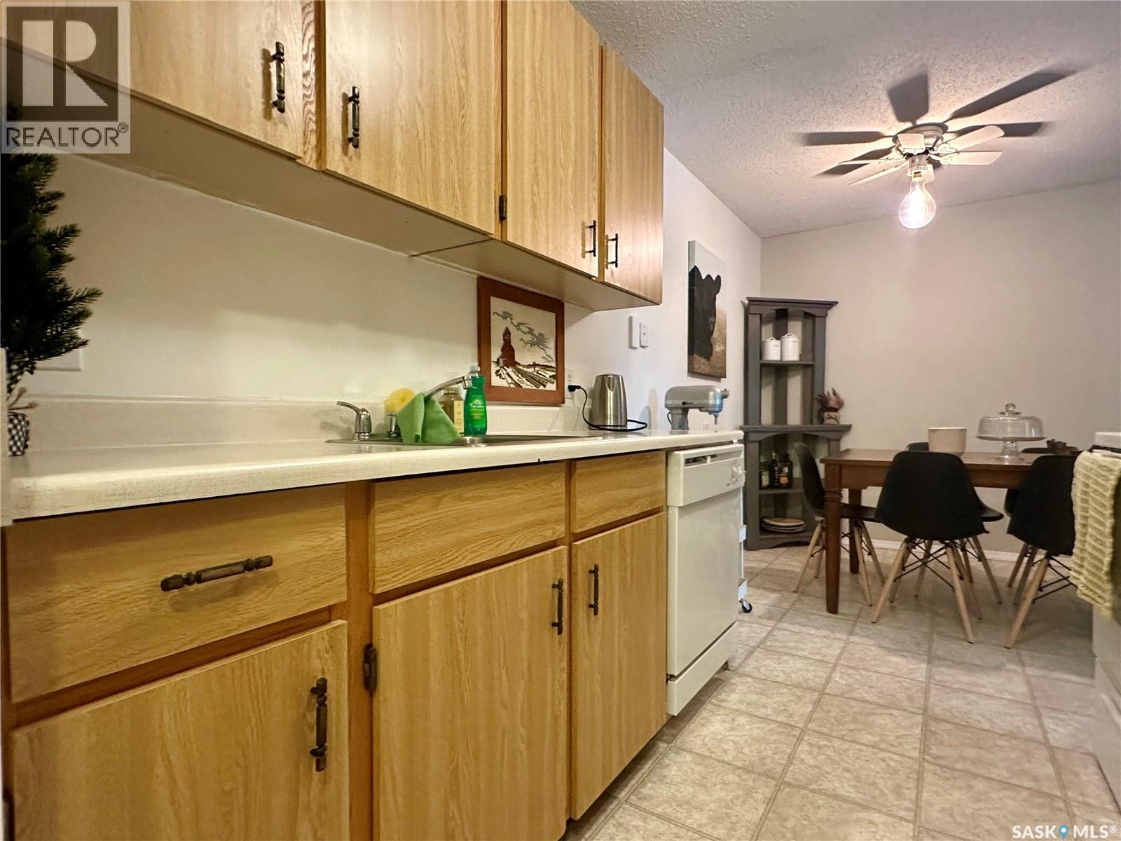 226 510 Prairie AVENUE - photo 4