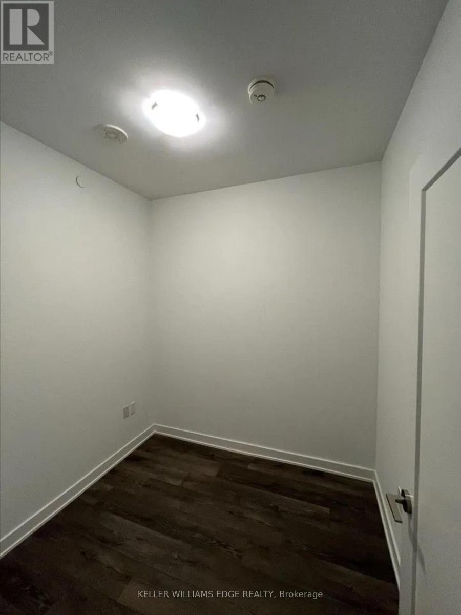 #401 105 ONEIDA CRESCENT - 6