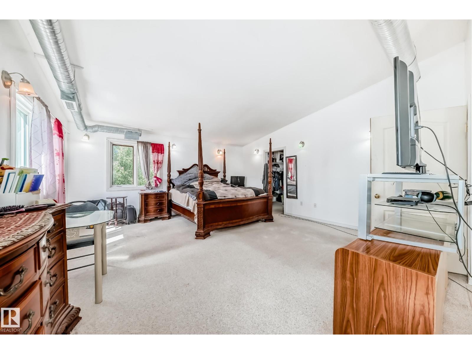 6804 102A AV NW - 23