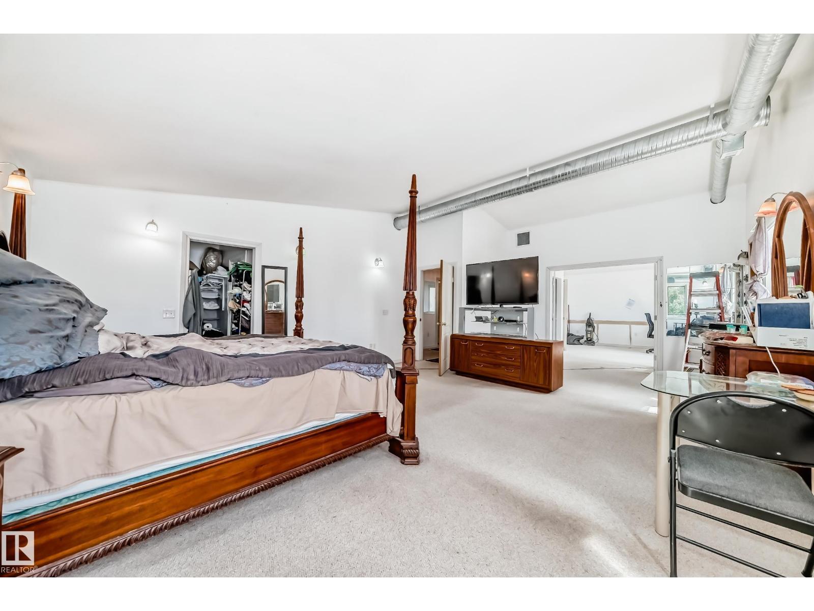 6804 102A AV NW - 24