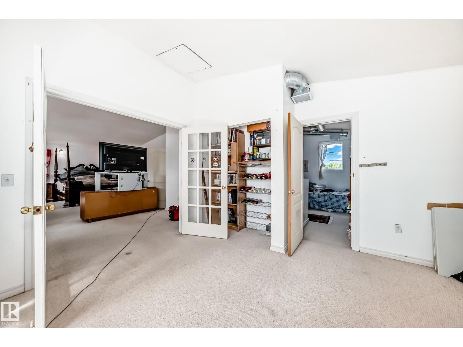 6804 102A AV NW - 31