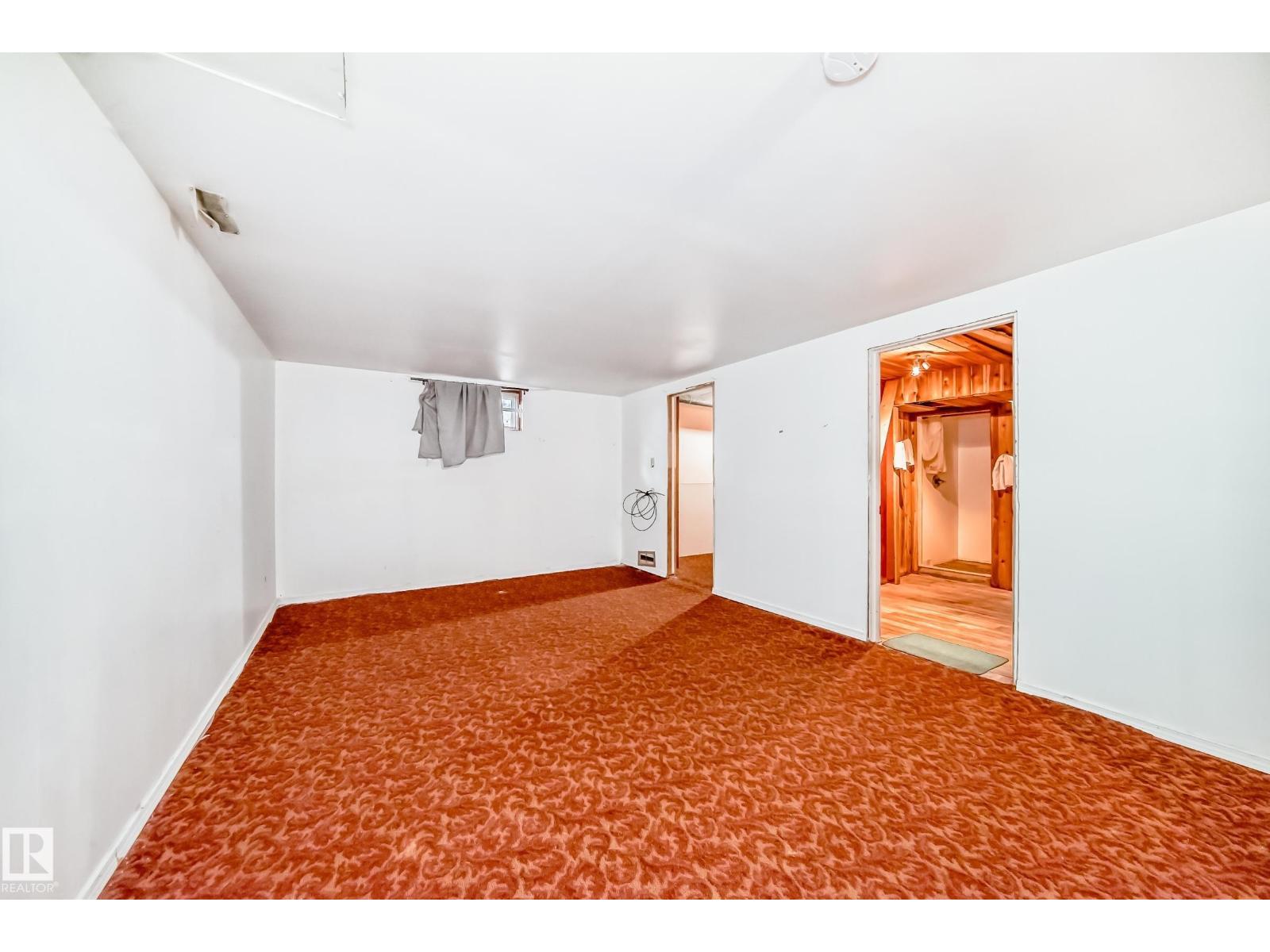 6804 102A AV NW - 37
