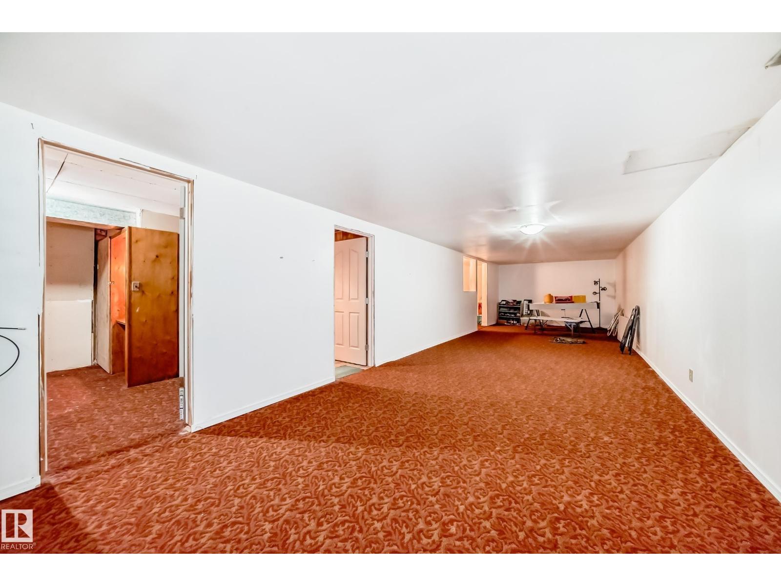 6804 102A AV NW - 38