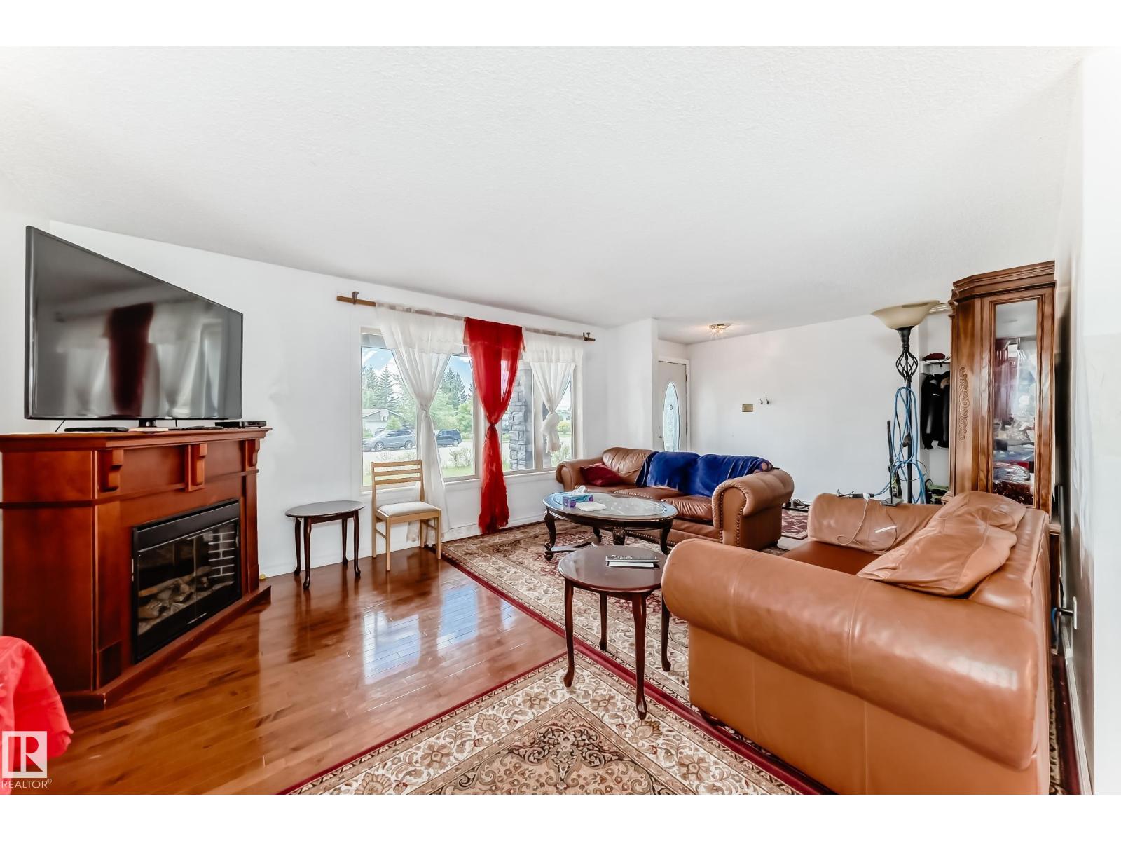 6804 102A AV NW - 6