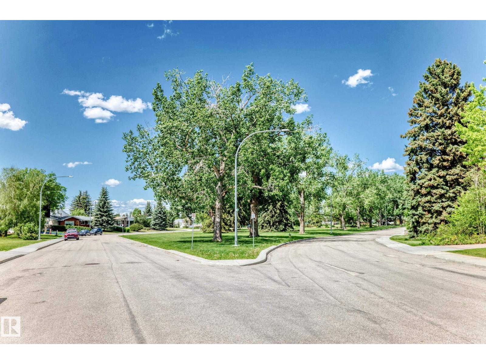 6804 102A AV NW - 66
