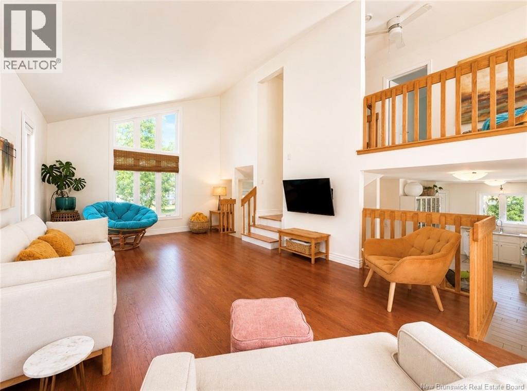 1075 Sycamore - 12