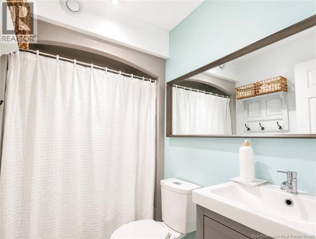 1075 Sycamore - 14