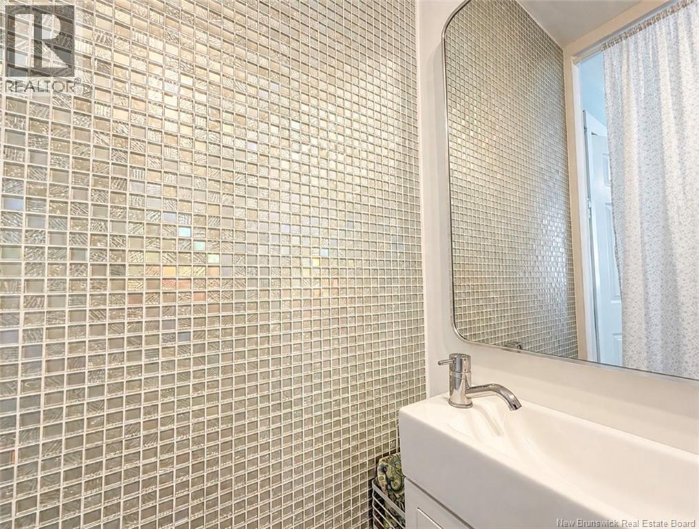 1075 Sycamore - 24