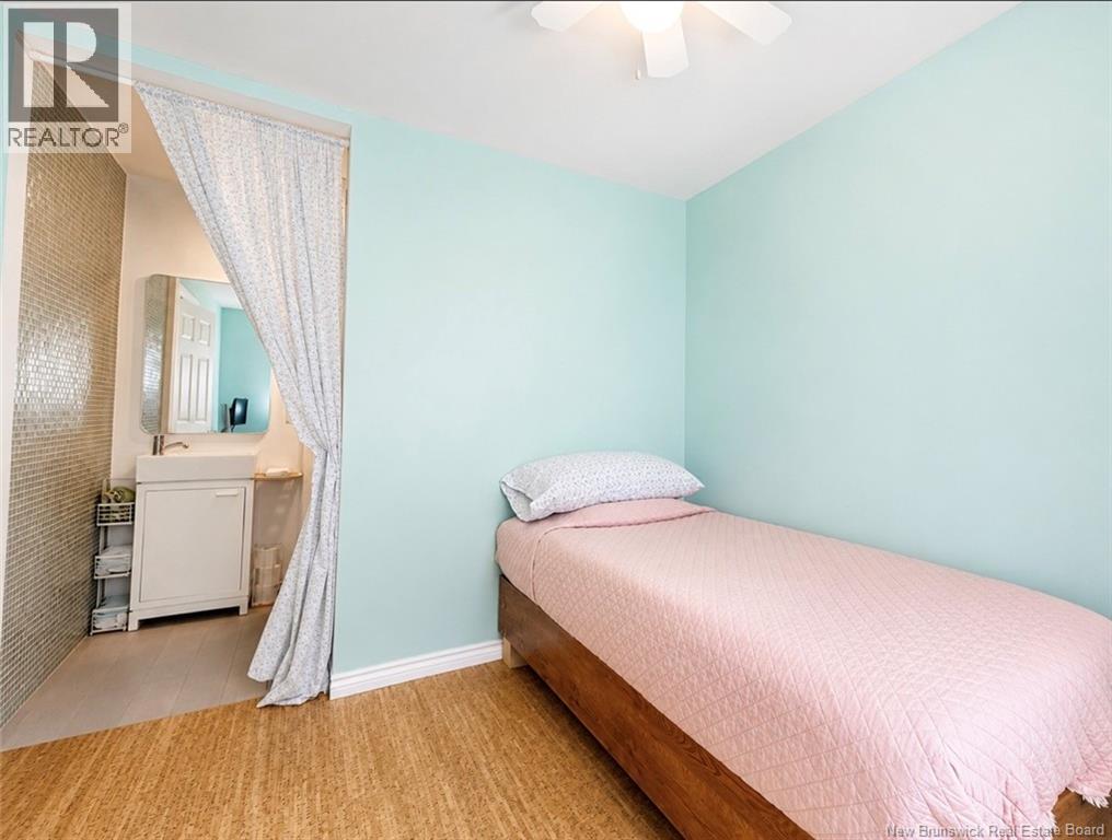 1075 Sycamore - 25