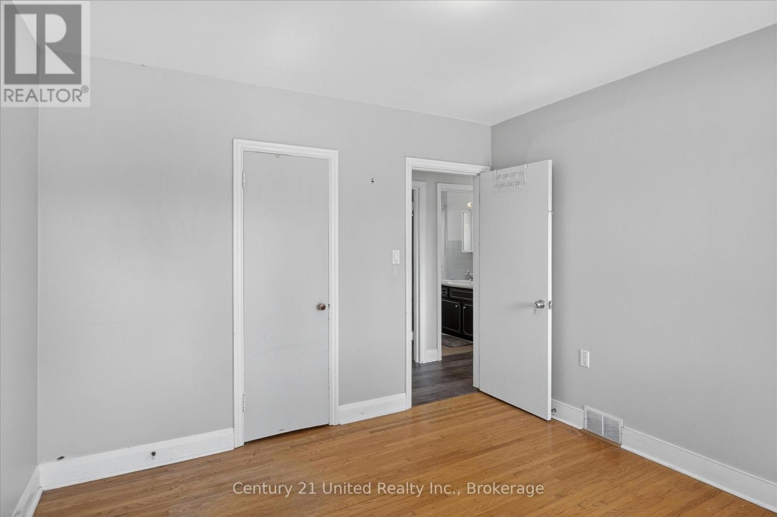 818 RISHOR CRESCENT - 22