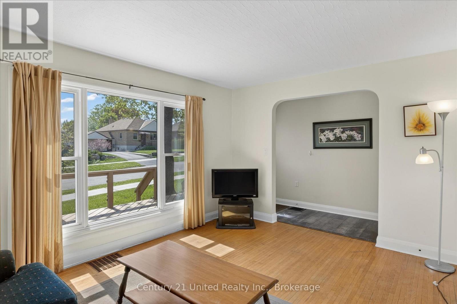 818 RISHOR CRESCENT - 9