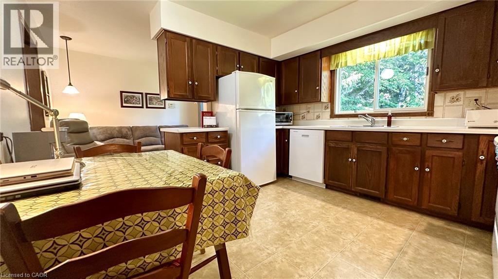 4-bedroom home for sale at 63 LEE Avenue, Simcoe ON · photo 4 of 36