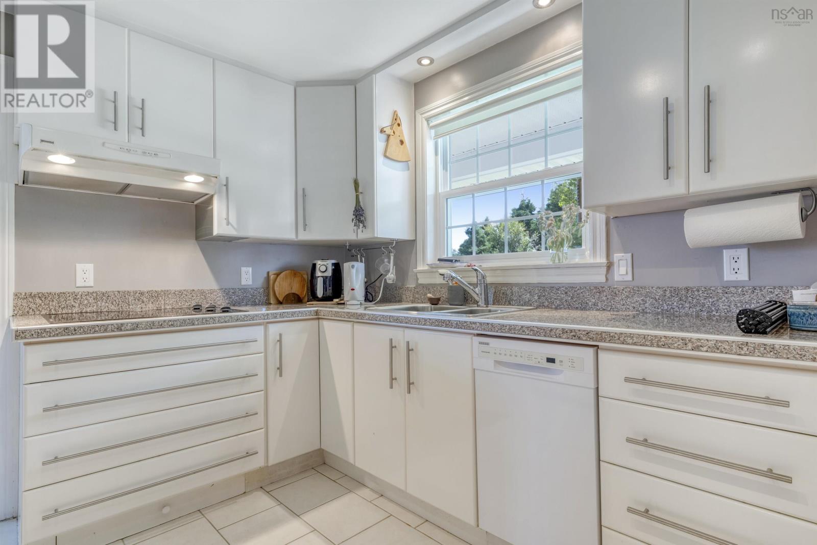 210 South Cove Drive - 9