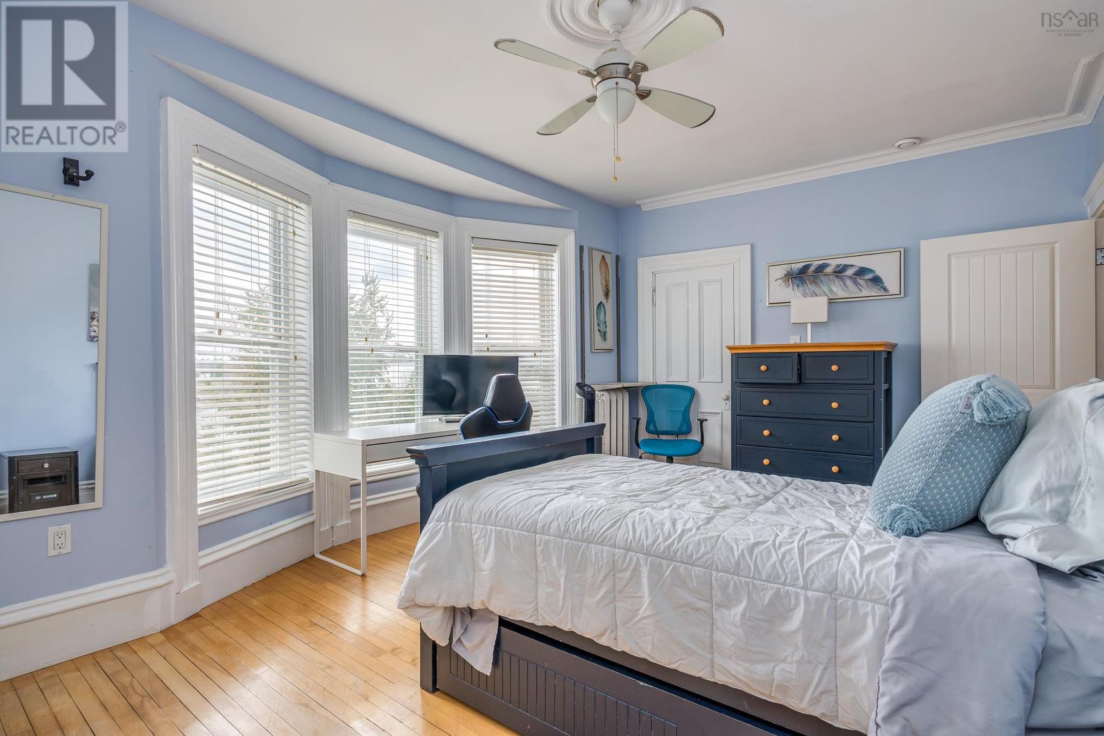 602 Francklyn Street - 40
