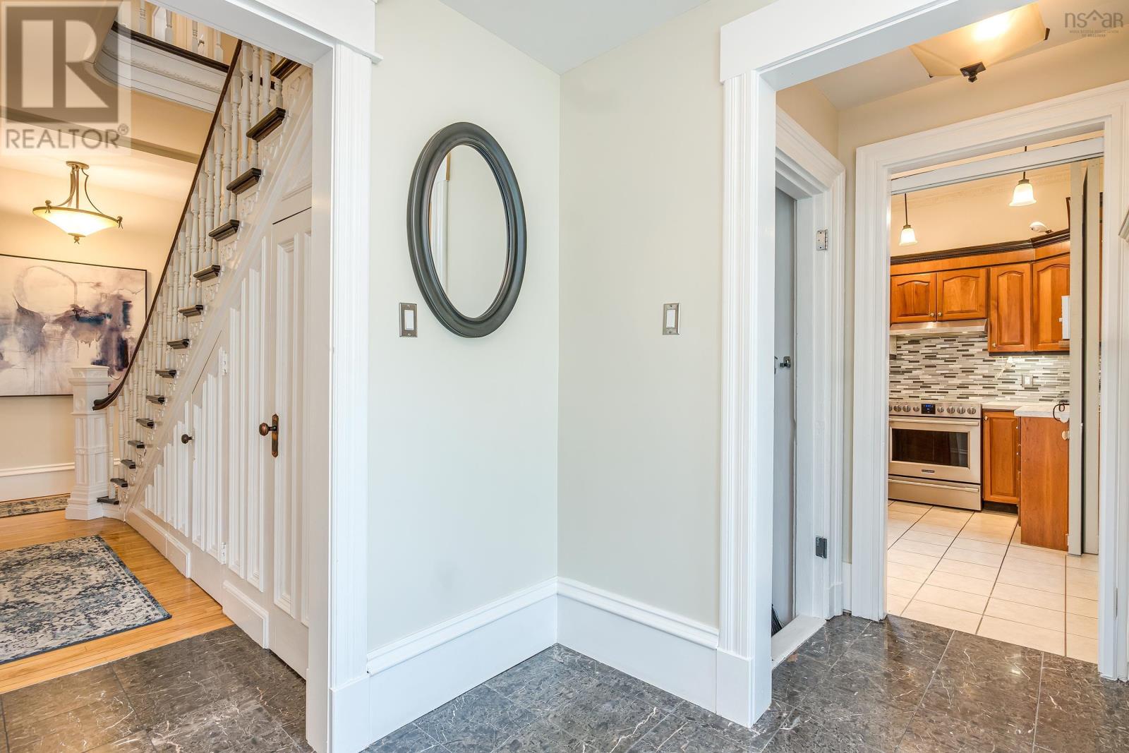 602 Francklyn Street - 8