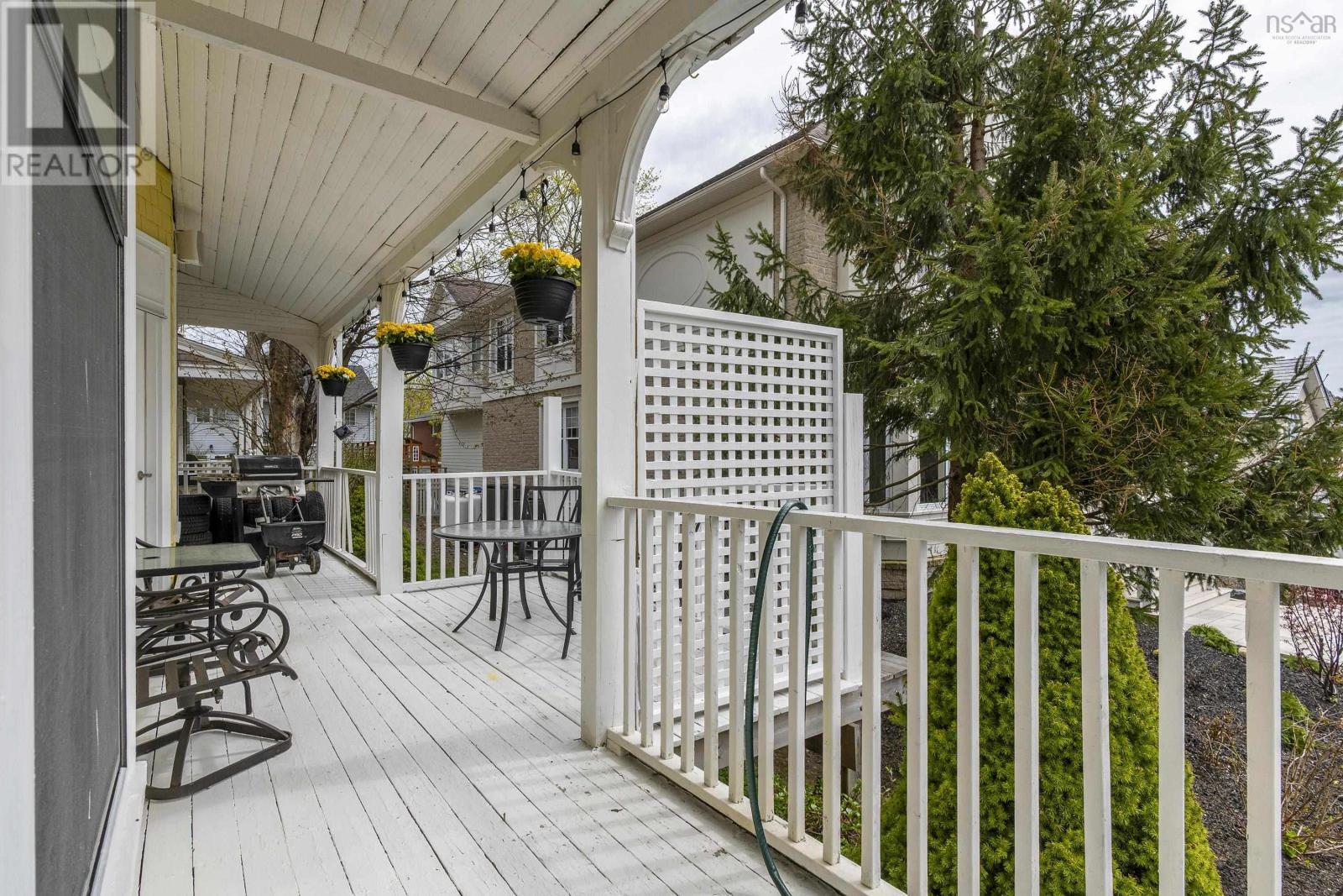 602 Francklyn Street - 4