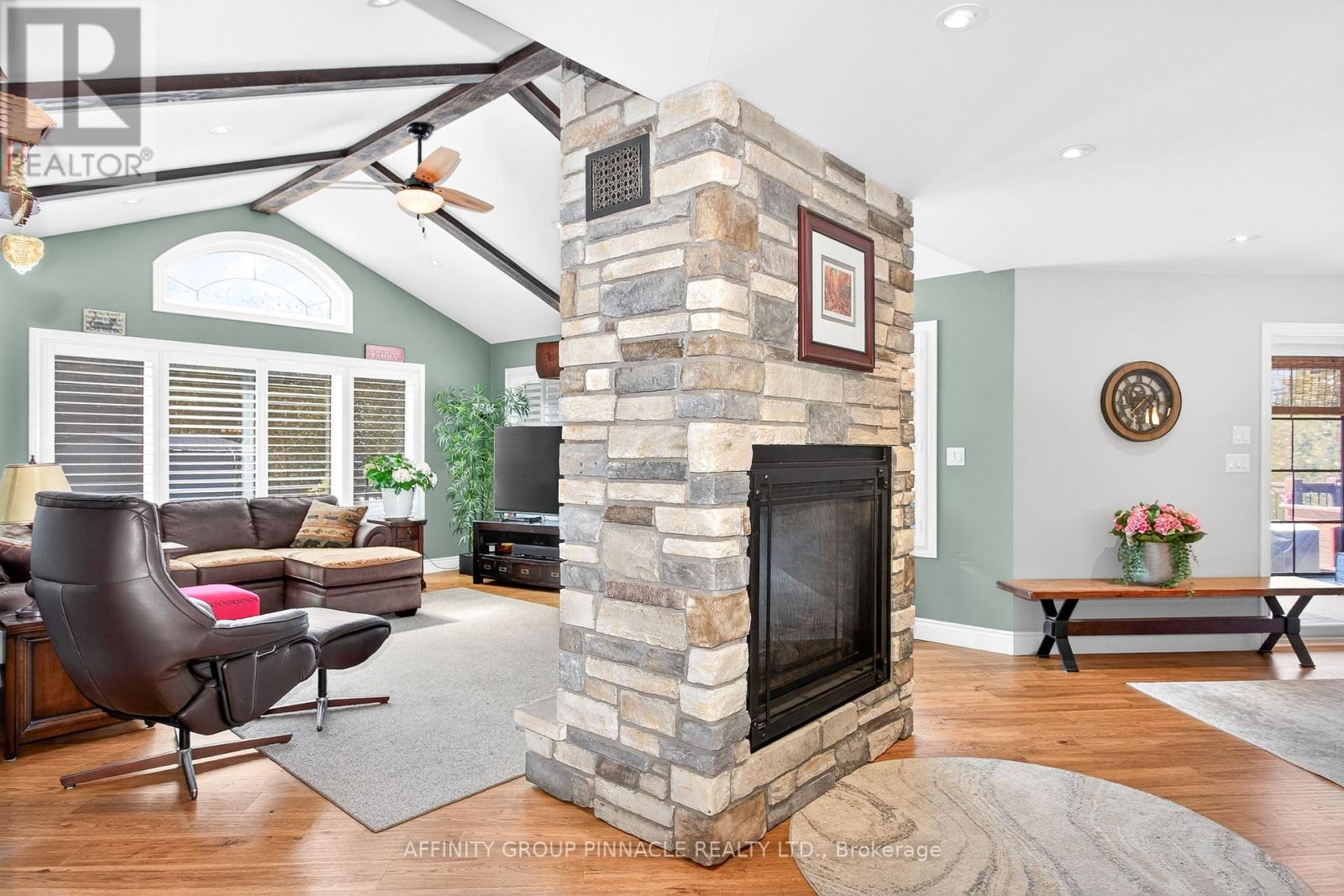 487 FAIRBAIRN ROAD - 16