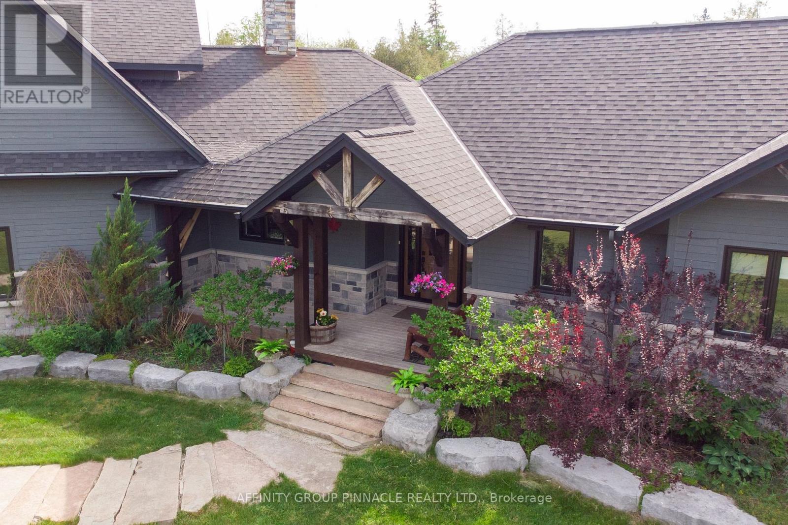 487 FAIRBAIRN ROAD - 1
