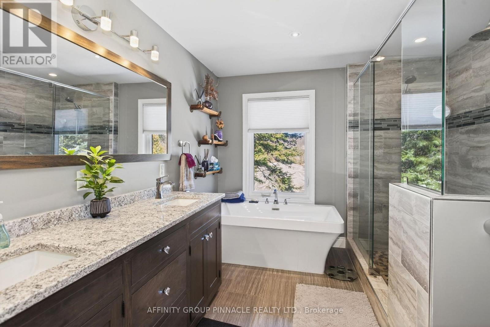 487 FAIRBAIRN ROAD - 21