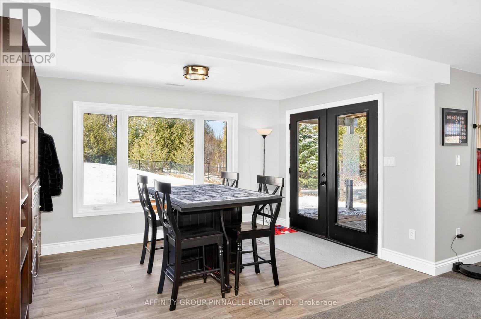 487 FAIRBAIRN ROAD - 40