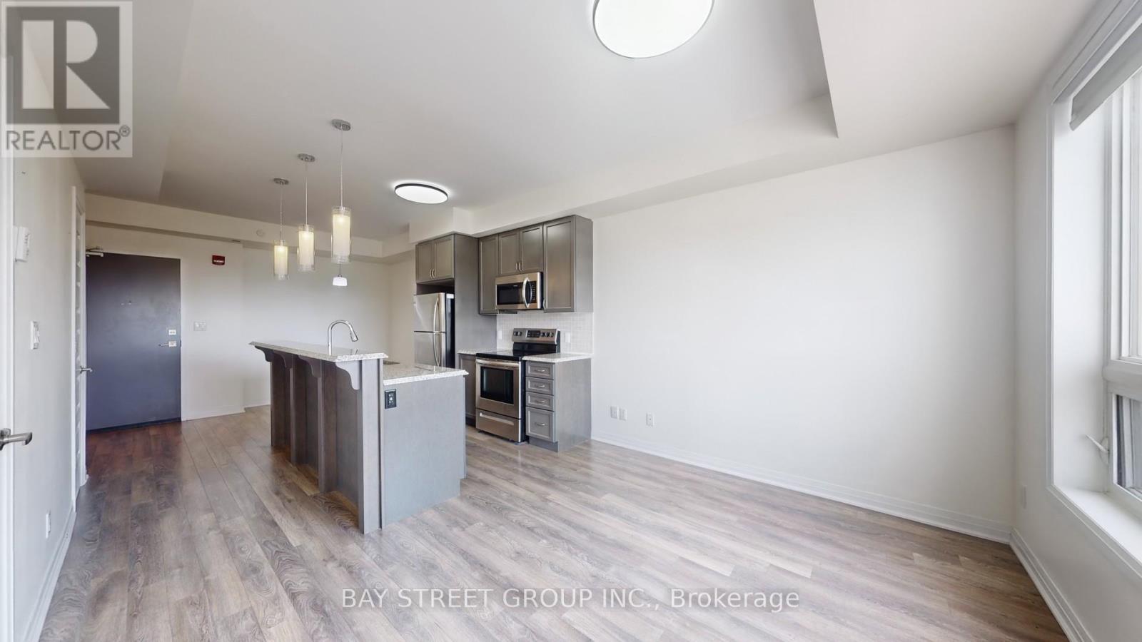 #512 2 ADAM SELLERS STREET - 11