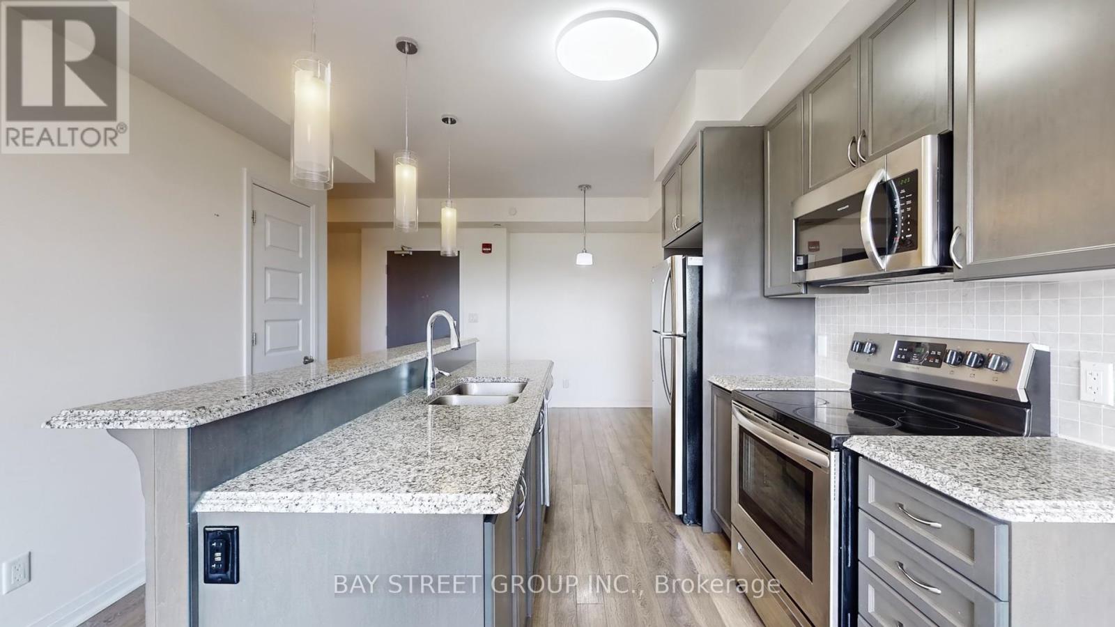 #512 2 ADAM SELLERS STREET - 6