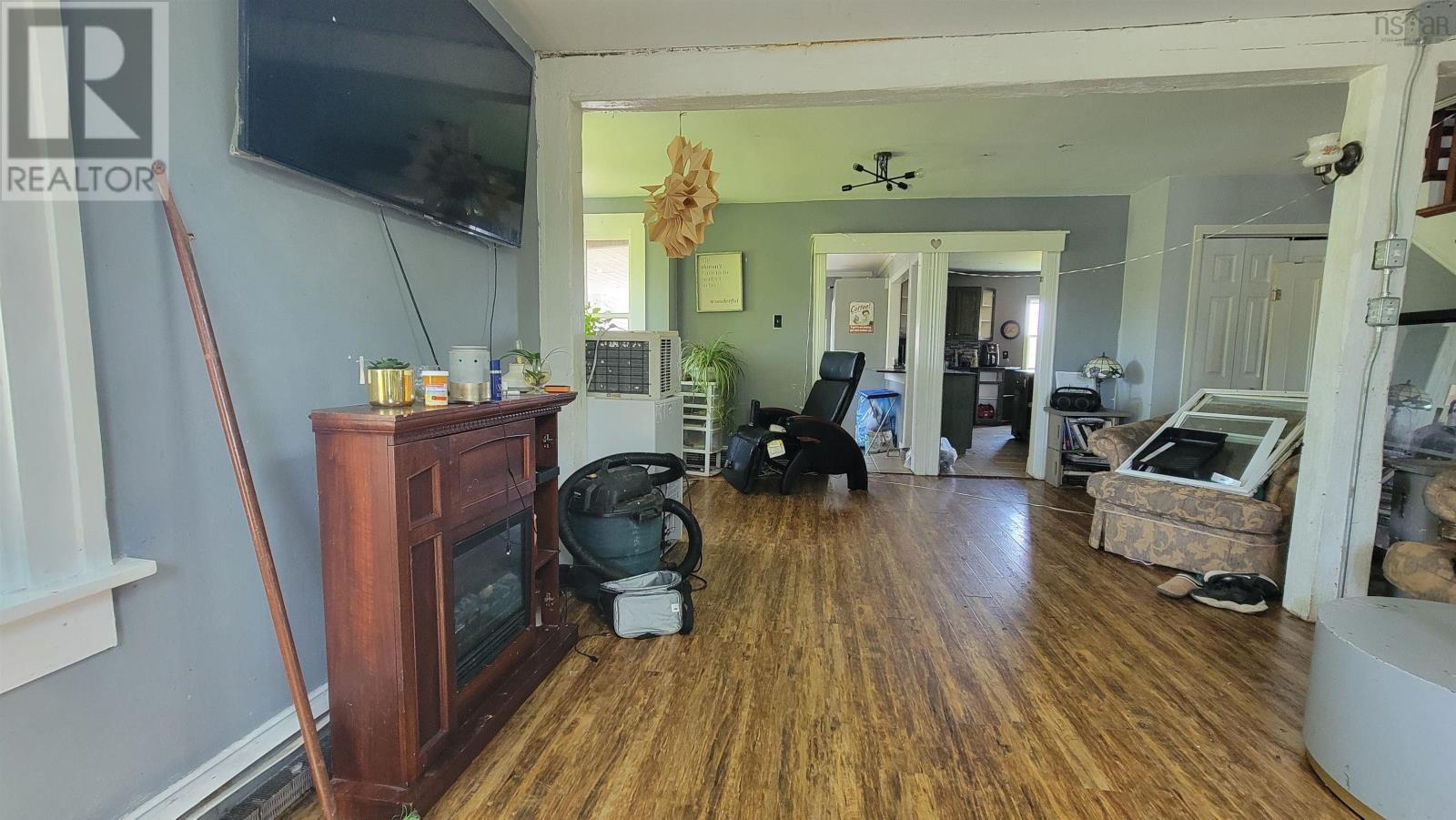 1641 1 Highway - 14