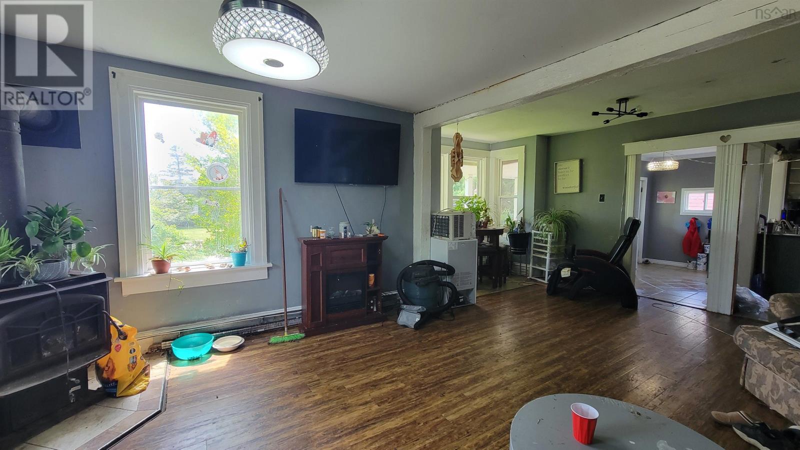 1641 1 Highway - 13