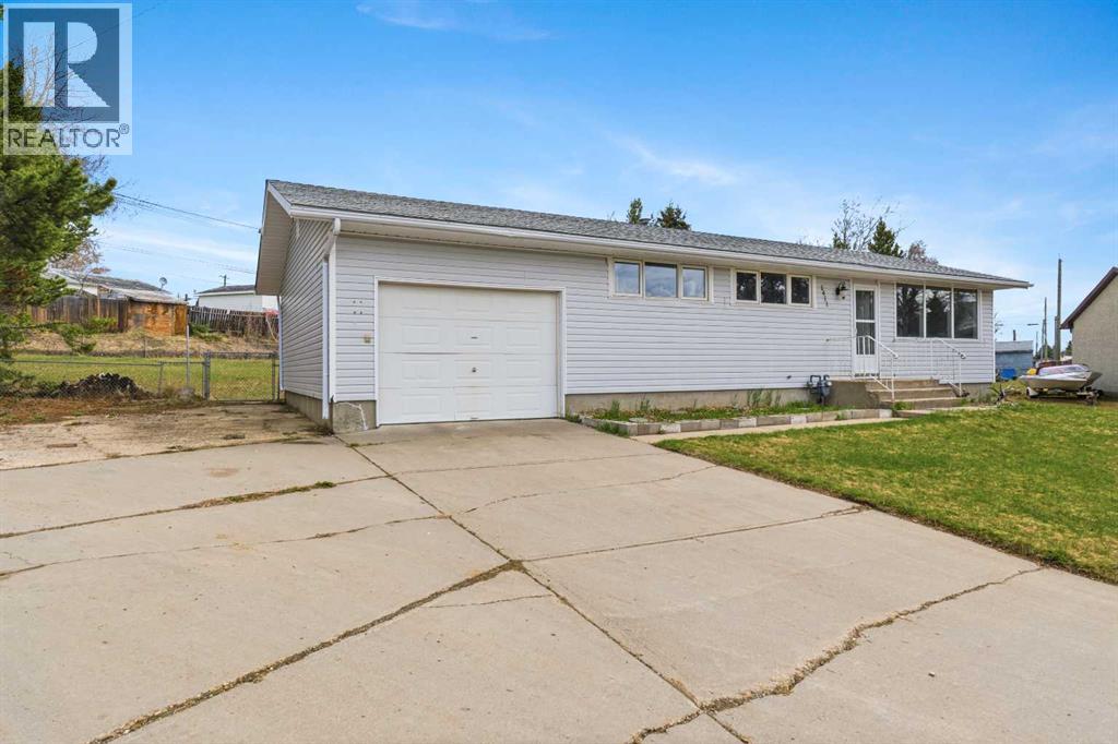 5411 Fir Crescent - photo 2