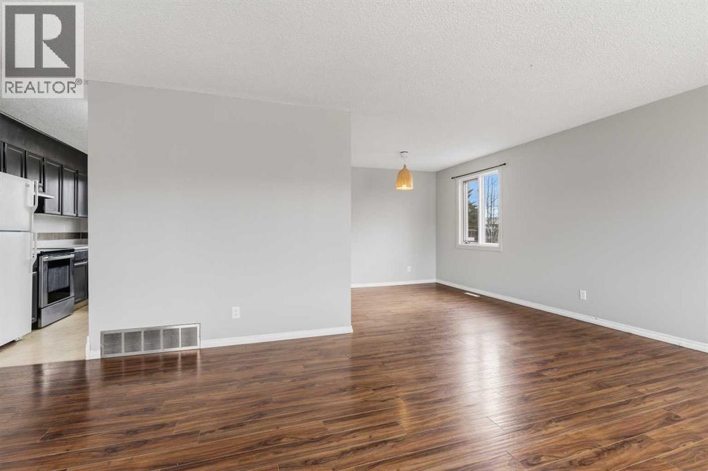 5411 Fir Crescent — photo 9