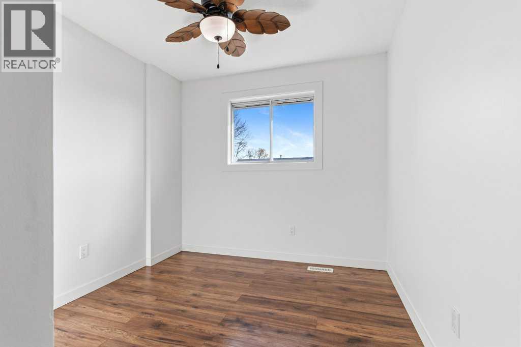 5344 37A Street — photo 22