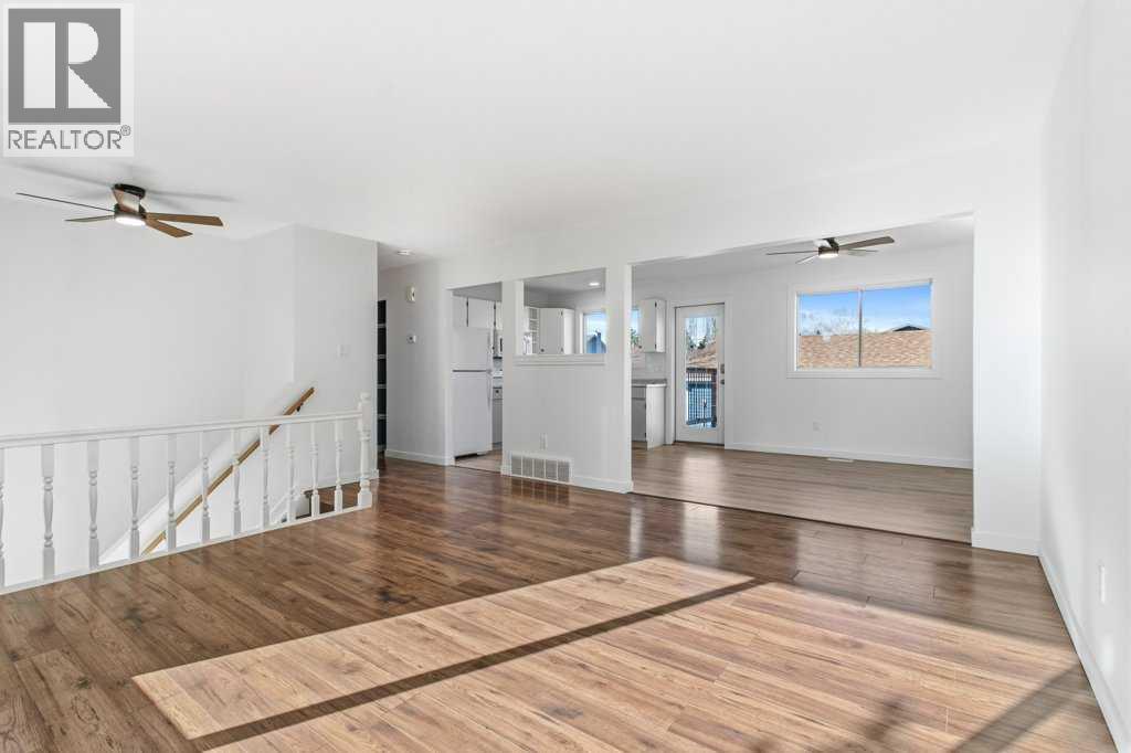 5344 37A Street — photo 8