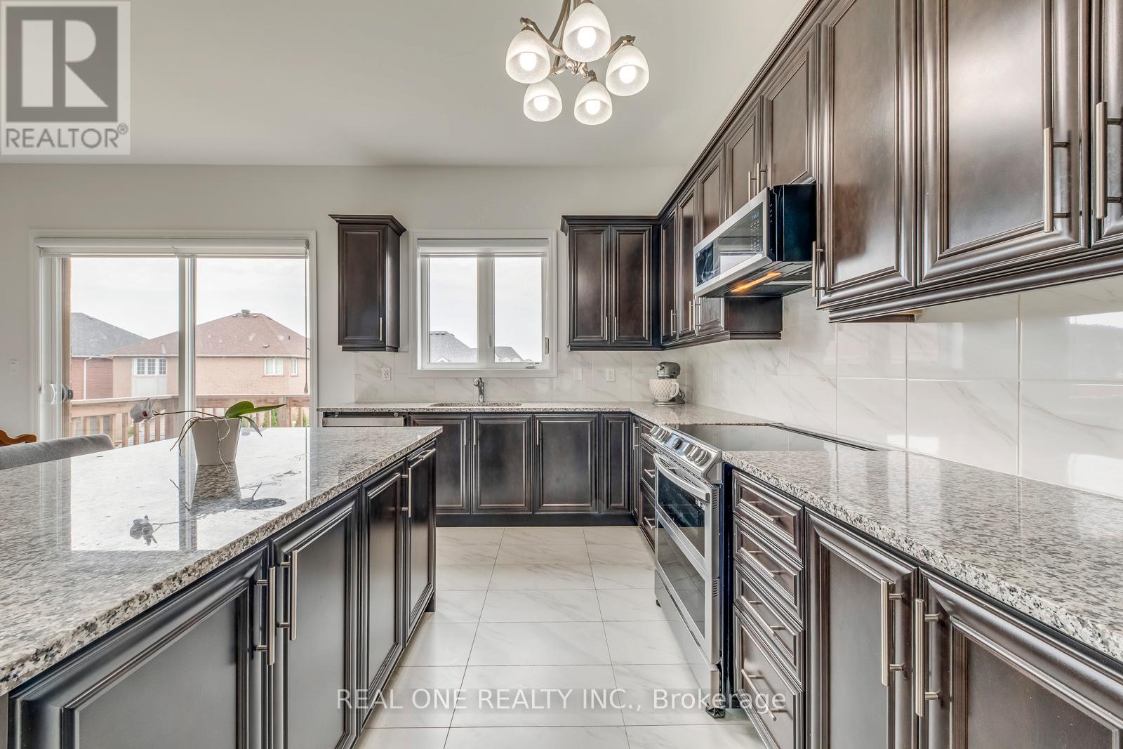 1079 JOHN LAIRD CIRCLE - 21