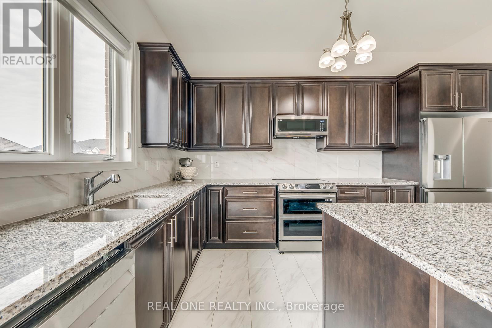 1079 JOHN LAIRD CIRCLE - 23