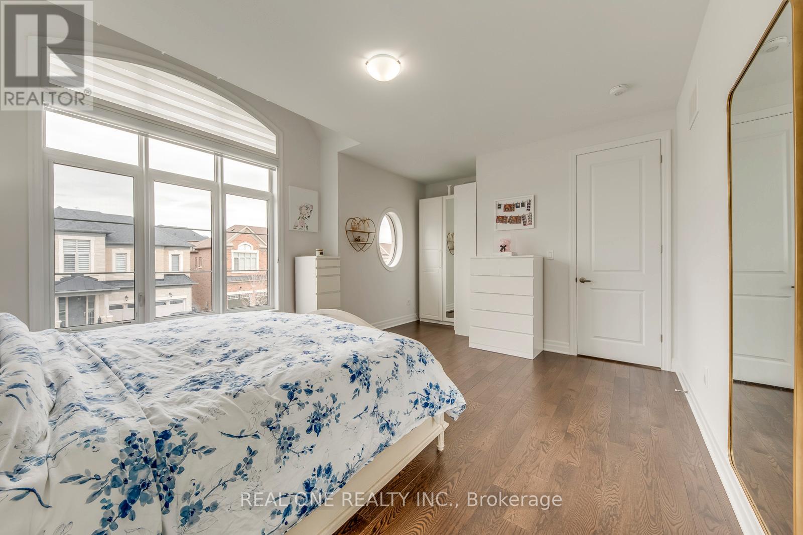 1079 JOHN LAIRD CIRCLE - 35