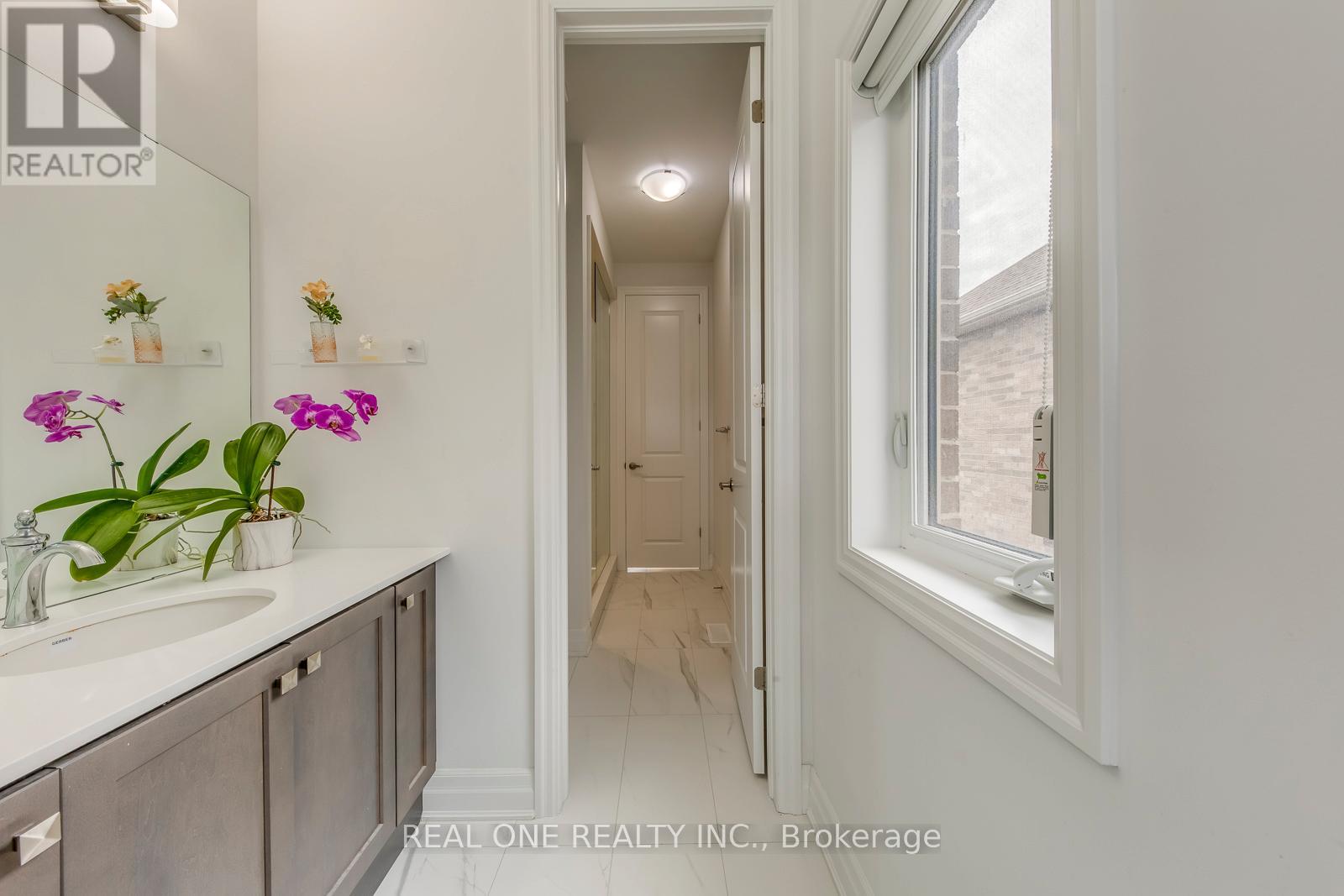 1079 JOHN LAIRD CIRCLE - 36