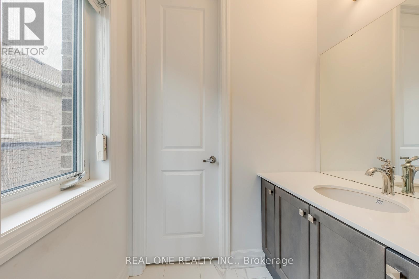 1079 JOHN LAIRD CIRCLE - 39