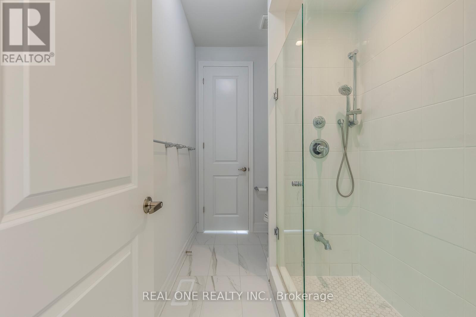 1079 JOHN LAIRD CIRCLE - 40