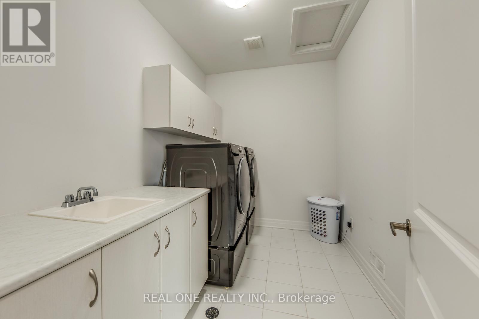 1079 JOHN LAIRD CIRCLE - 41