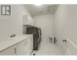 1079 John Laird Circle, Oakville, ON L6H3R5 Photo 19