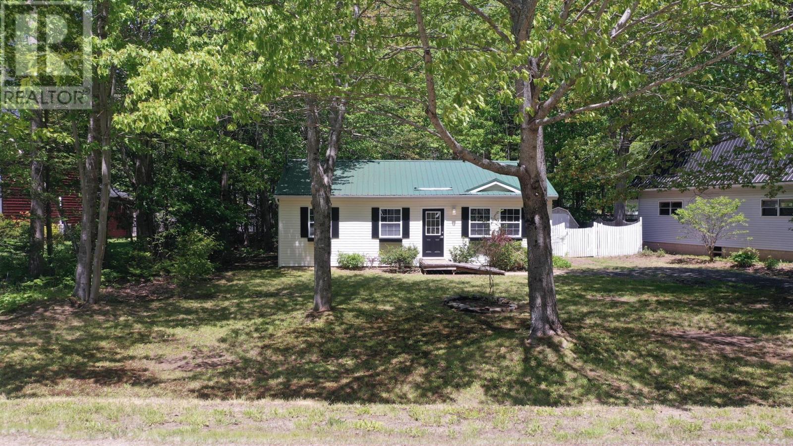 Property 2 of 37 of 95 Colonial Drive