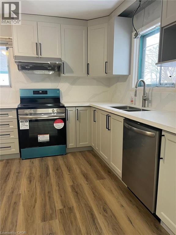 102 MASSEY Avenue — photo 1