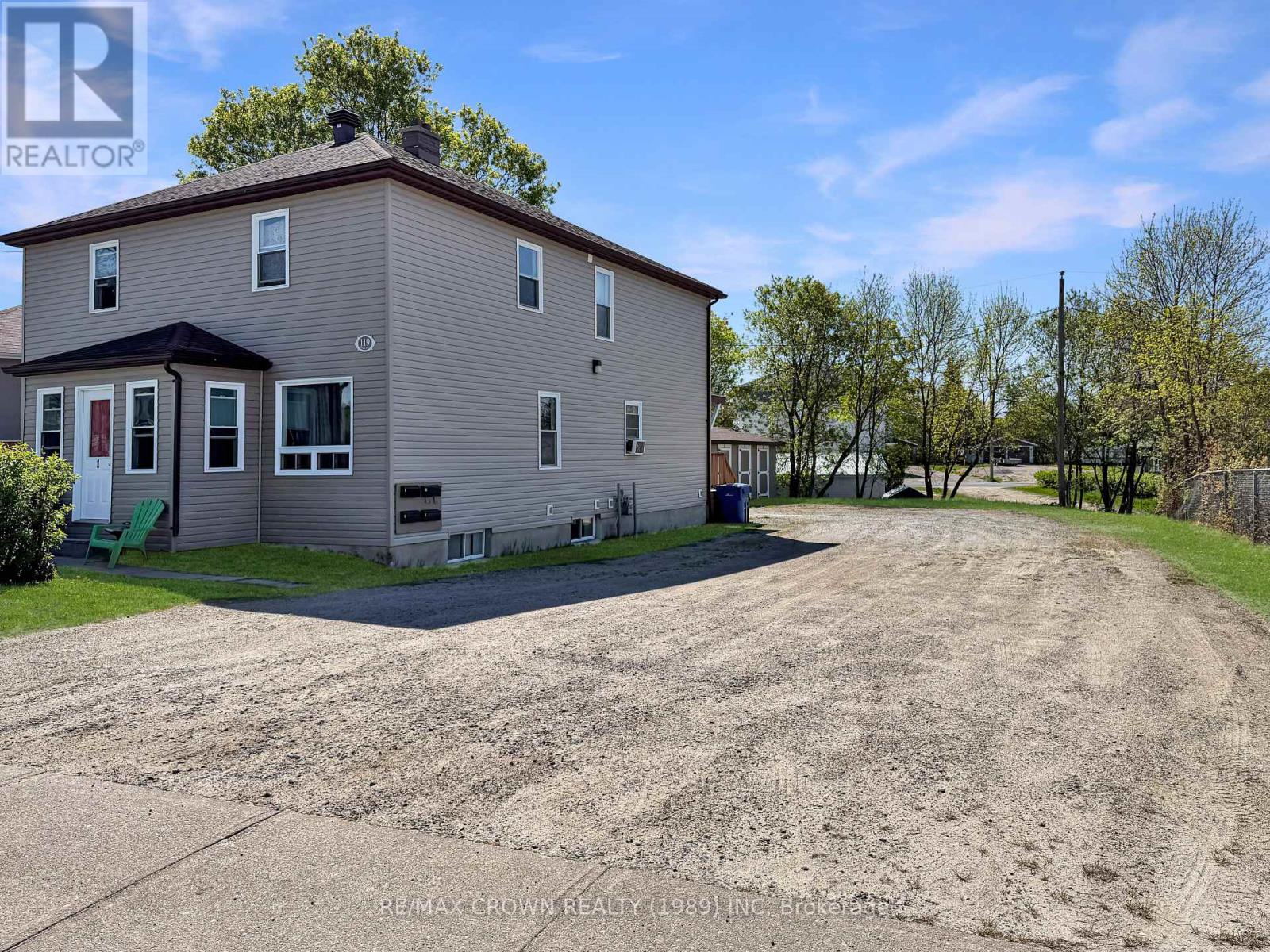 119 BYNG AVENUE - 1