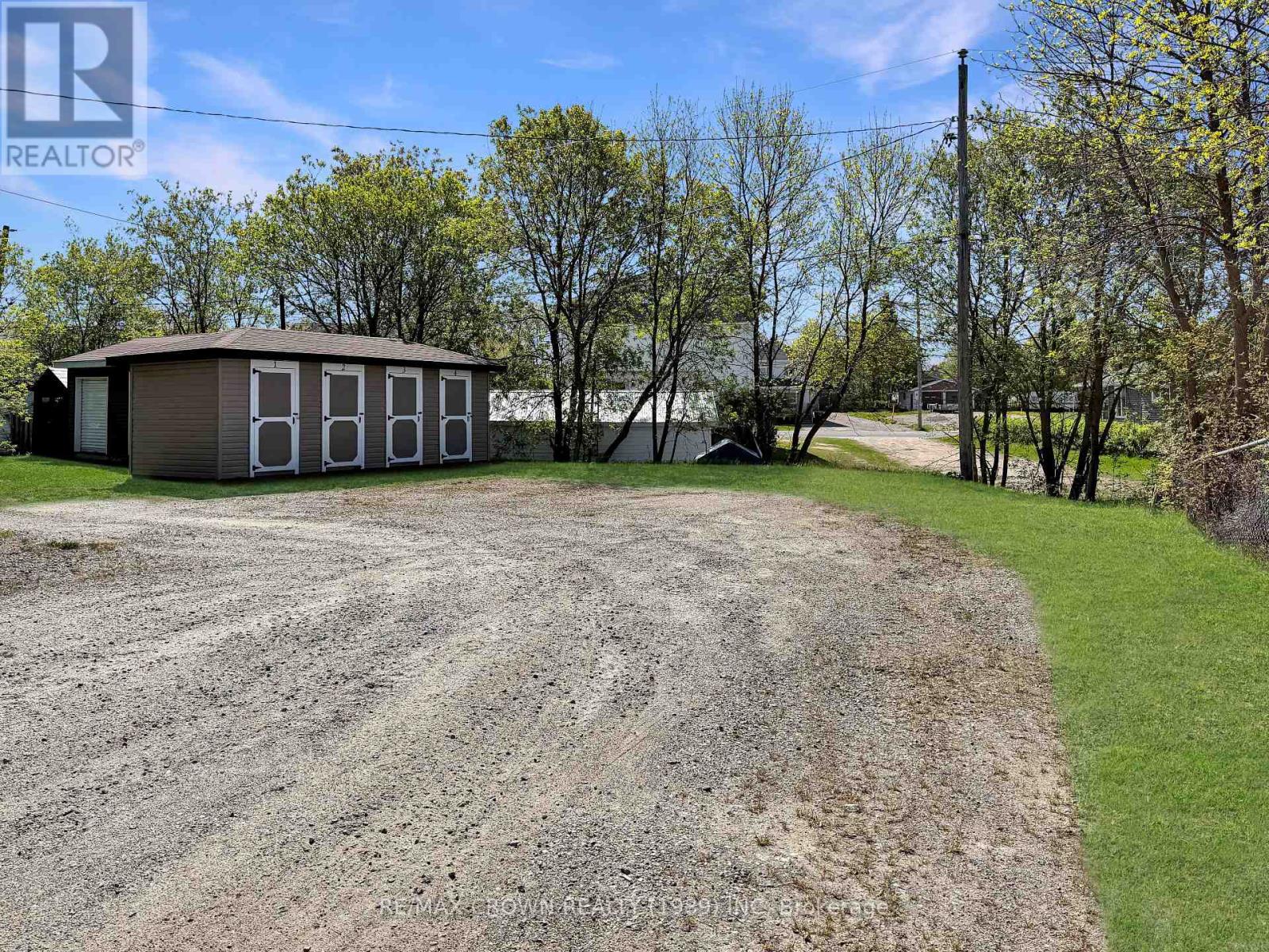 119 BYNG AVENUE - 24