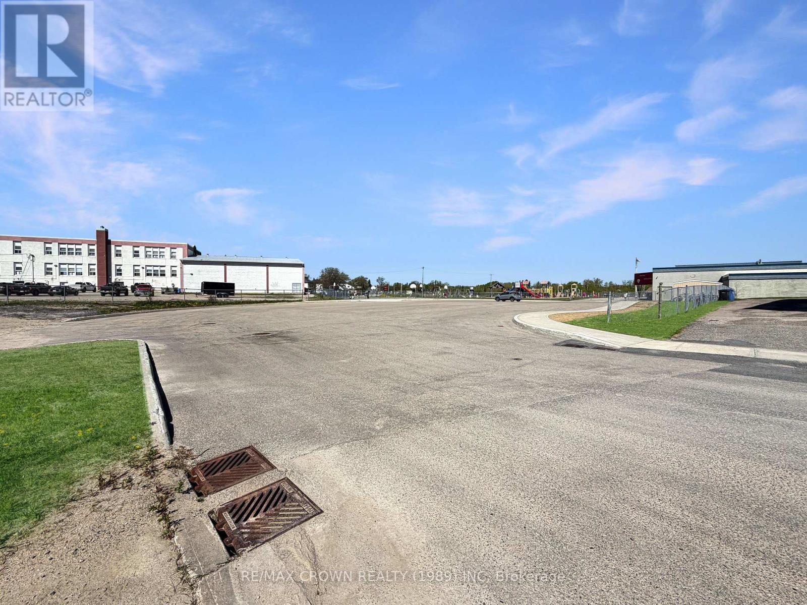 119 BYNG AVENUE - 4