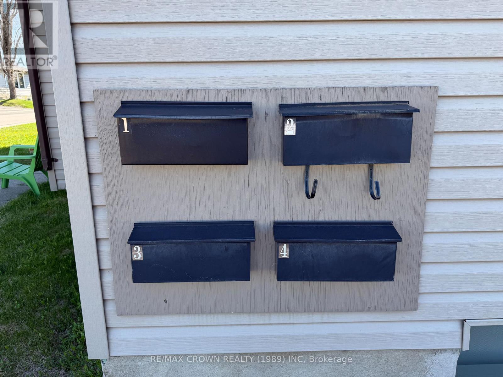 119 BYNG AVENUE - 8