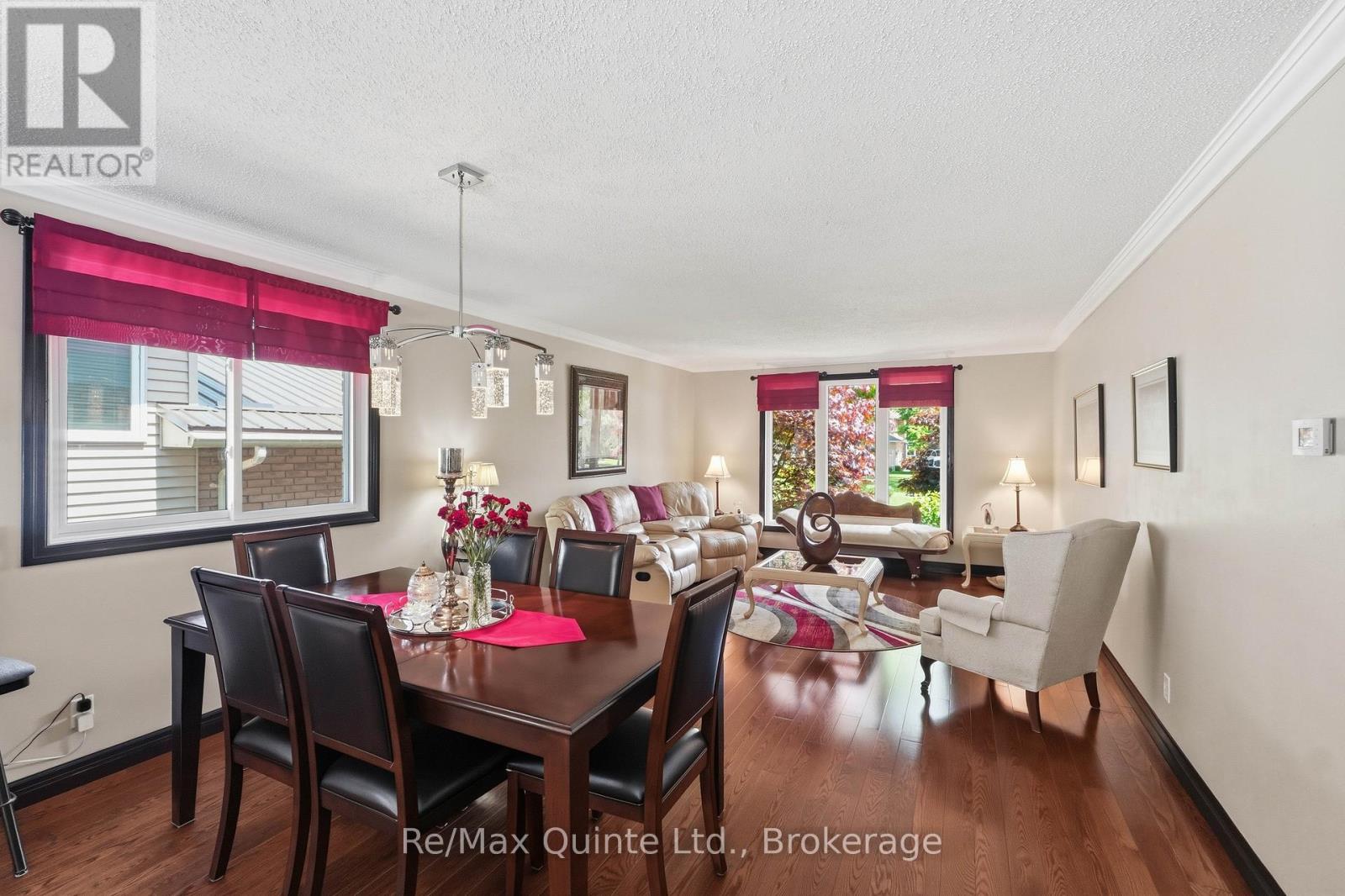 97 PARKVIEW HEIGHTS - 13