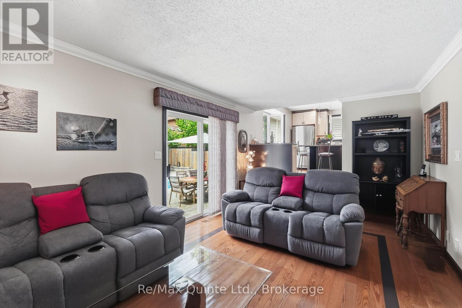 97 PARKVIEW HEIGHTS - 17