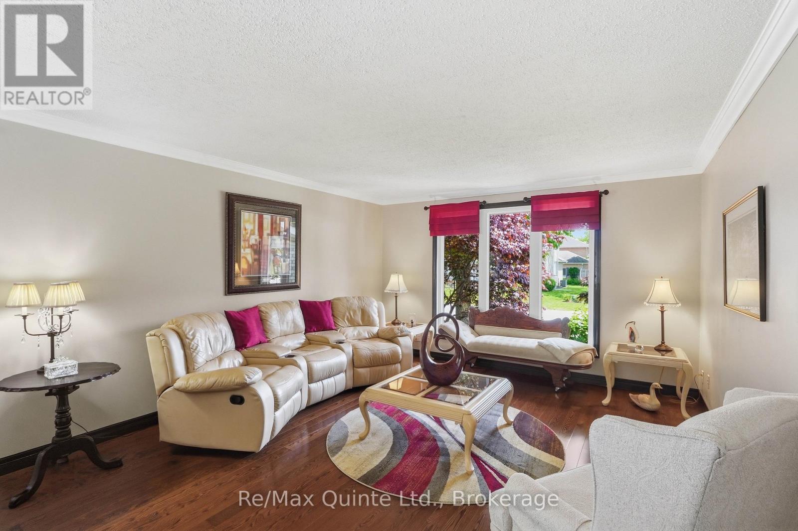 97 PARKVIEW HEIGHTS - 7